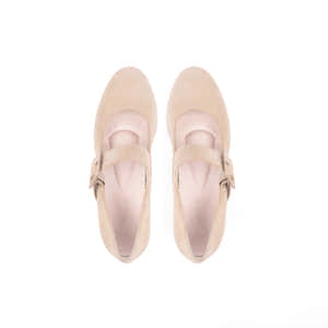 Elisa Beige
