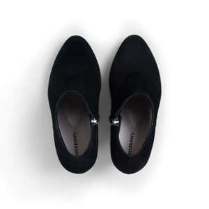 Penny Boot Black