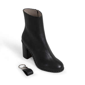 Keyring Saga Black