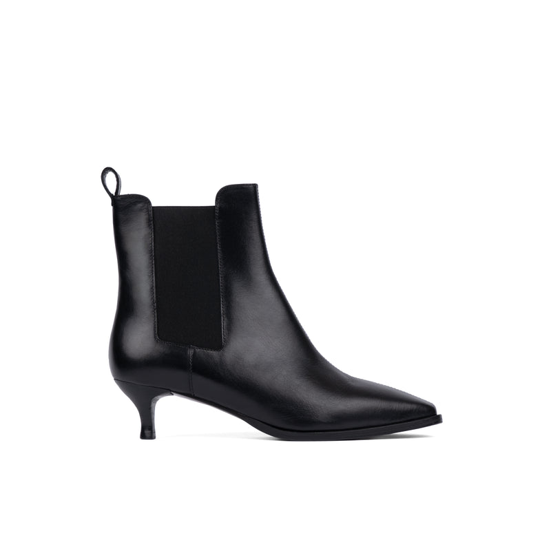Marianne Boot Black
