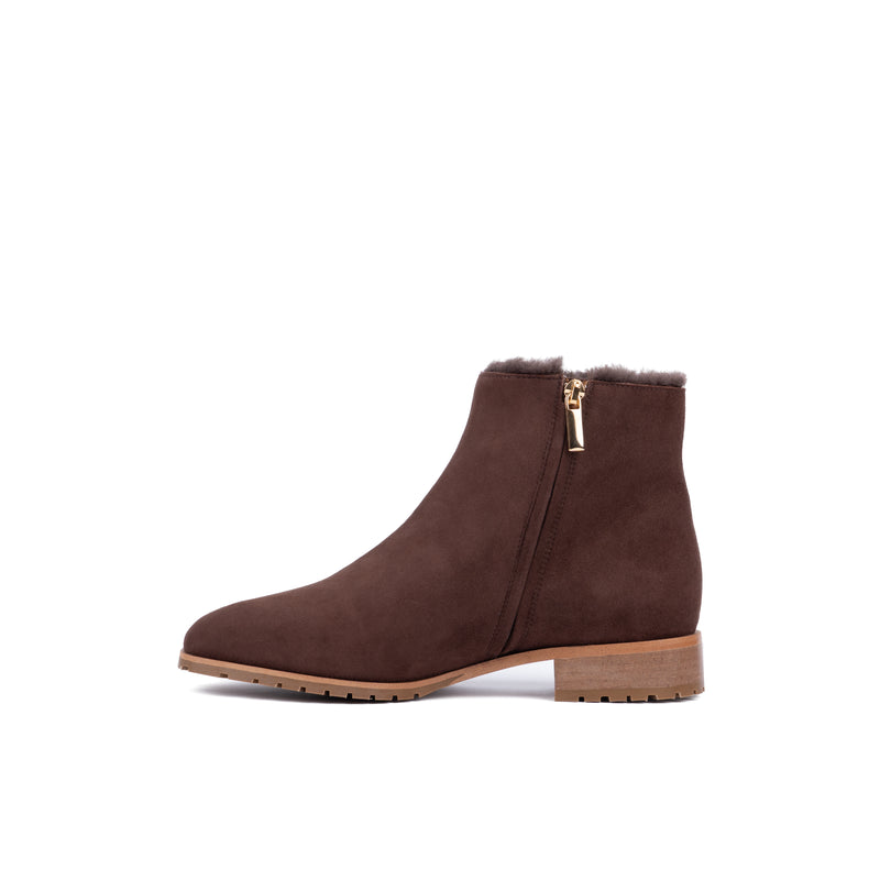 Sigrun Winter Brown