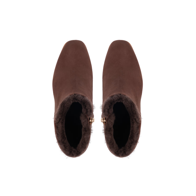 Sigrun Winter Brown