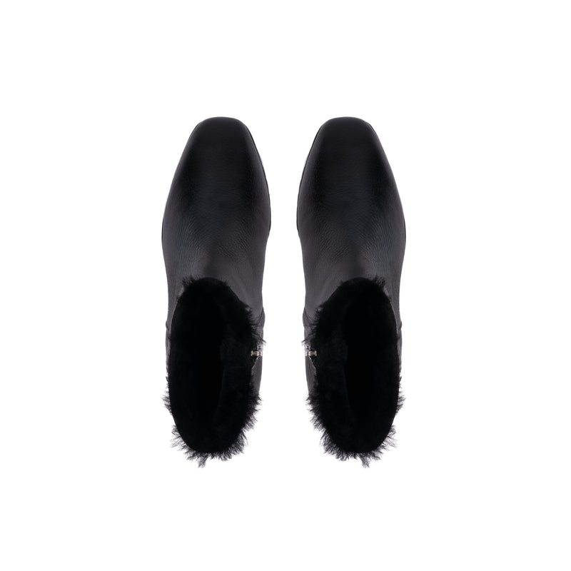 Sigrun Winter Pebbled Black