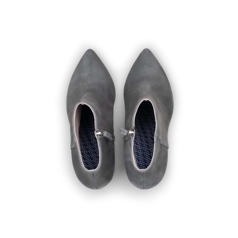 Foxy Grey