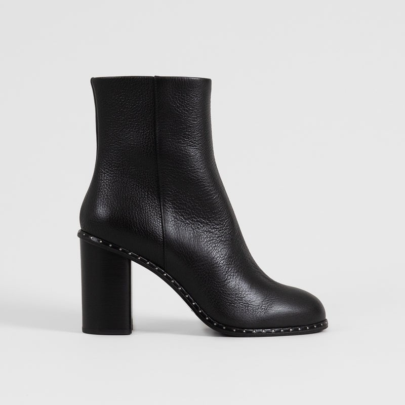 Saga Black