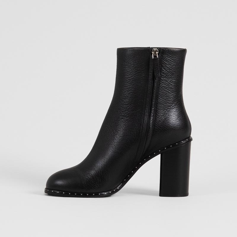 Saga Black