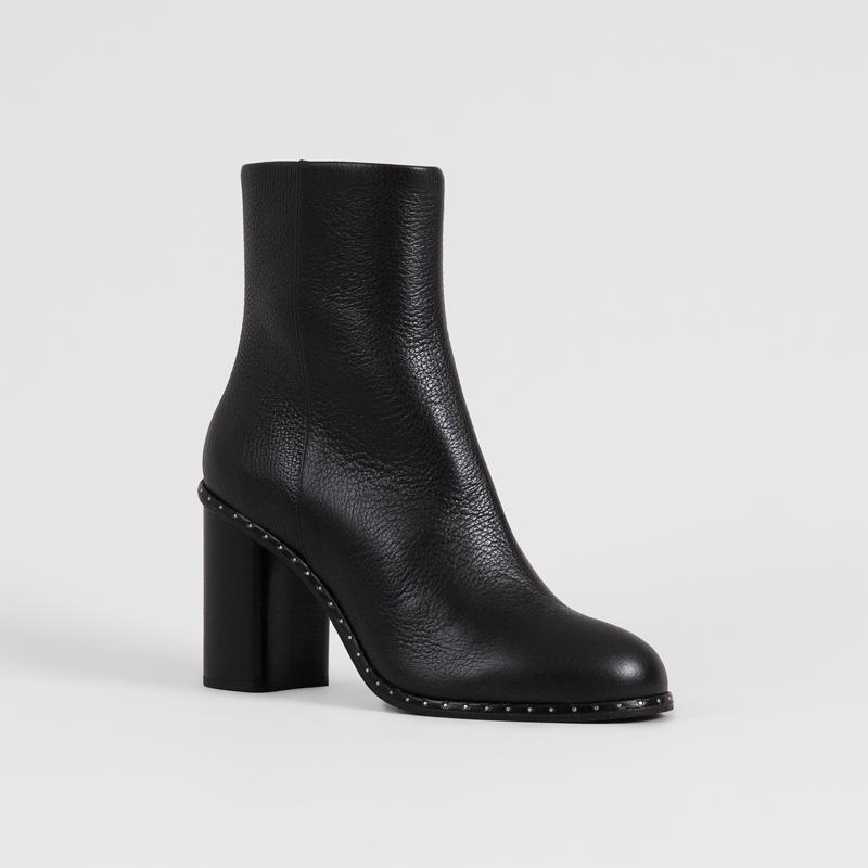 Saga Black