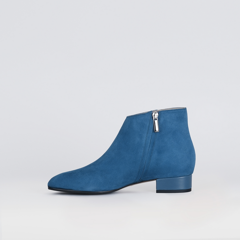 Sigrun Blue